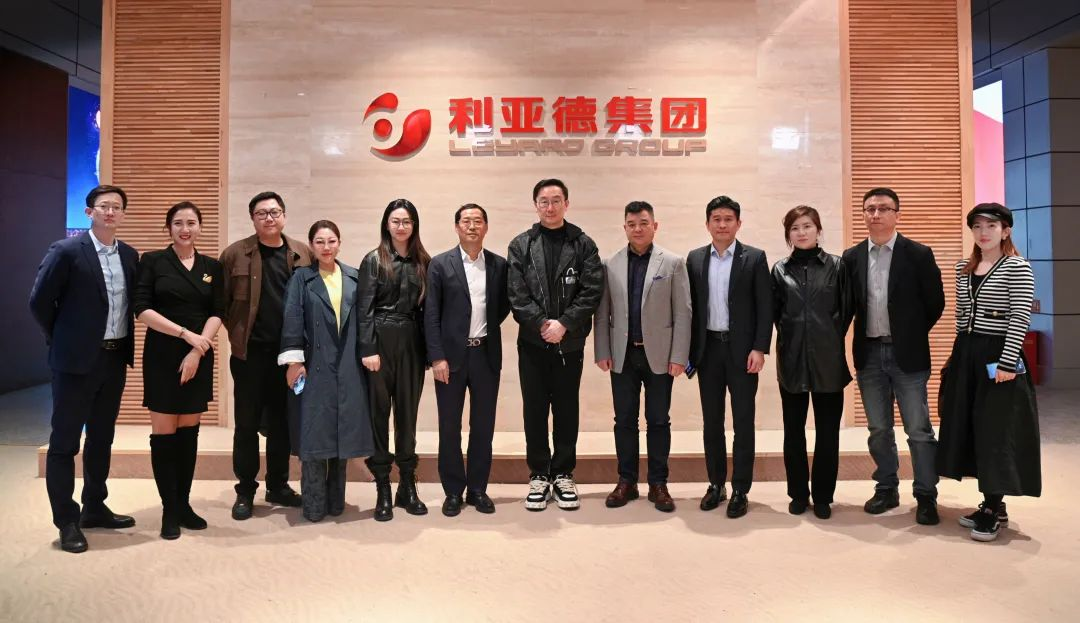 陆川导演到访必赢亚洲，，，，，解锁文化+科技融合新路径